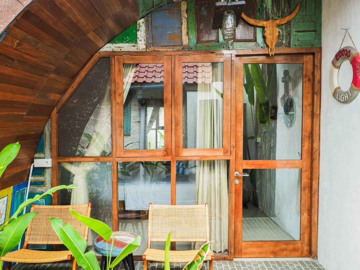 Beruga Mandalika Hotel Kuta  Exterior photo
